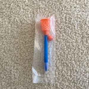 Unopened basketball hoop pen